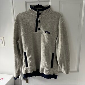 Patagonia  Fleece Pullover with Navy Accents